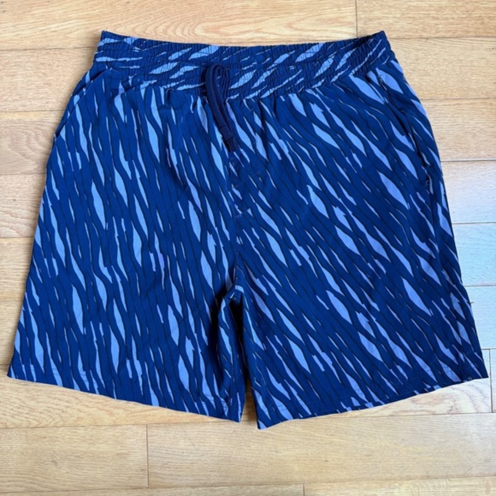 Outdoor Voices 7" Exercise Shorts Blue Black Pattern Gym Swim Men's‎ Medium